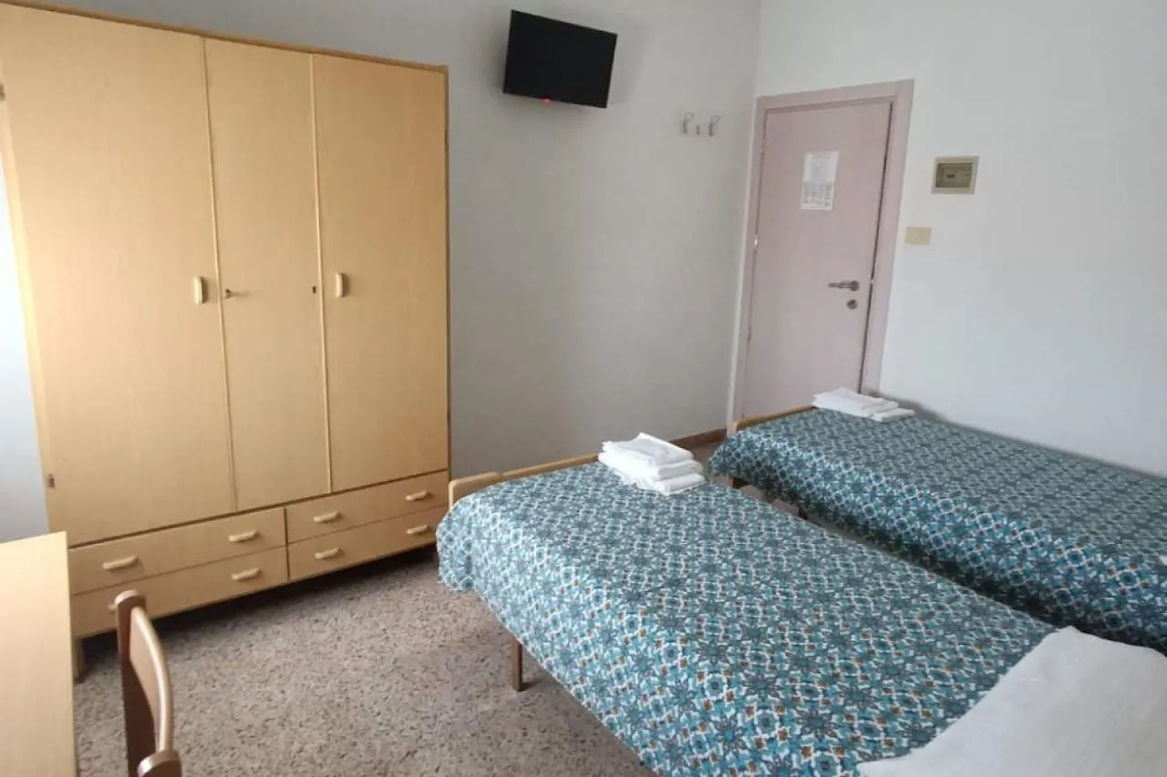 Hotel Sabrina Nord Римини