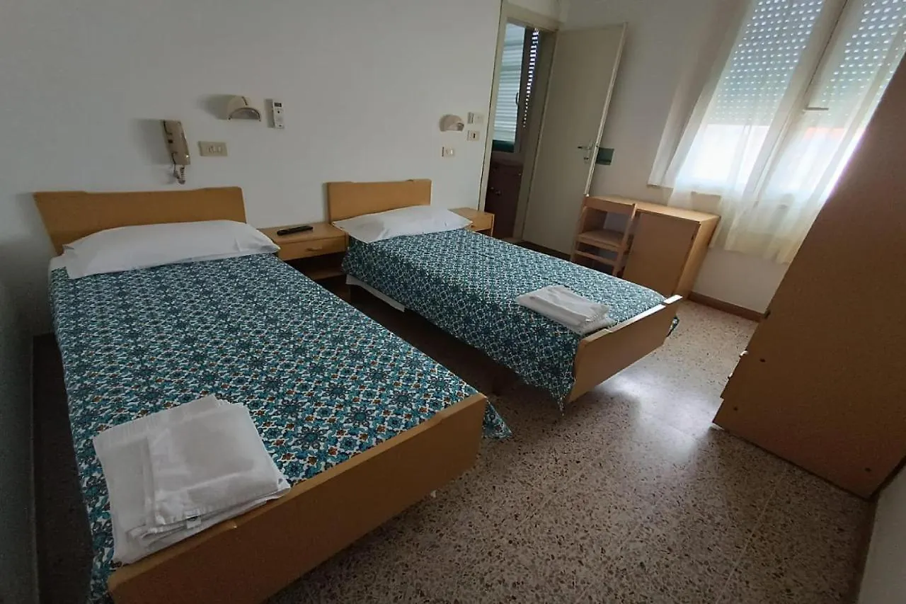 Hotel Sabrina Nord Римини