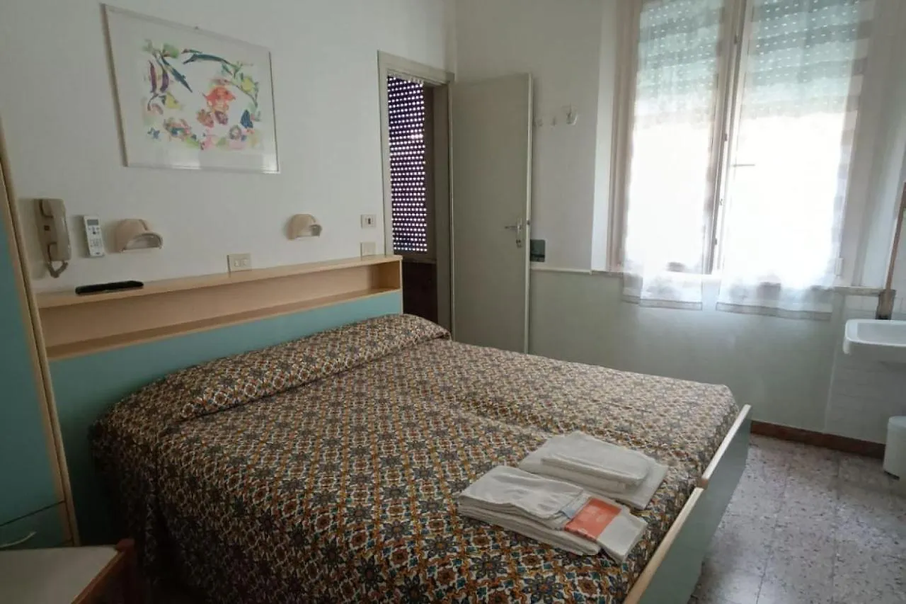 Hotel Sabrina Nord Римини Италия